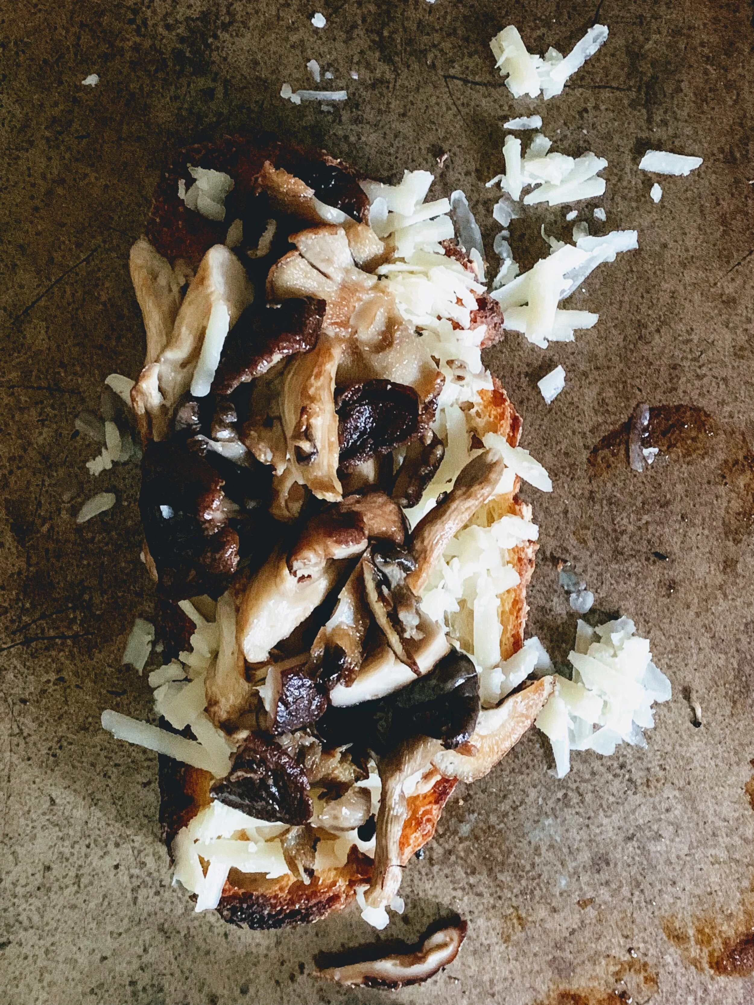 cheesy mushroom toasts.jpg