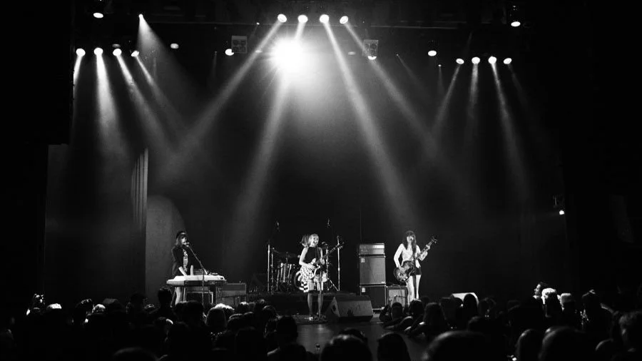 the_like_live_in_hollywood_0122.jpg