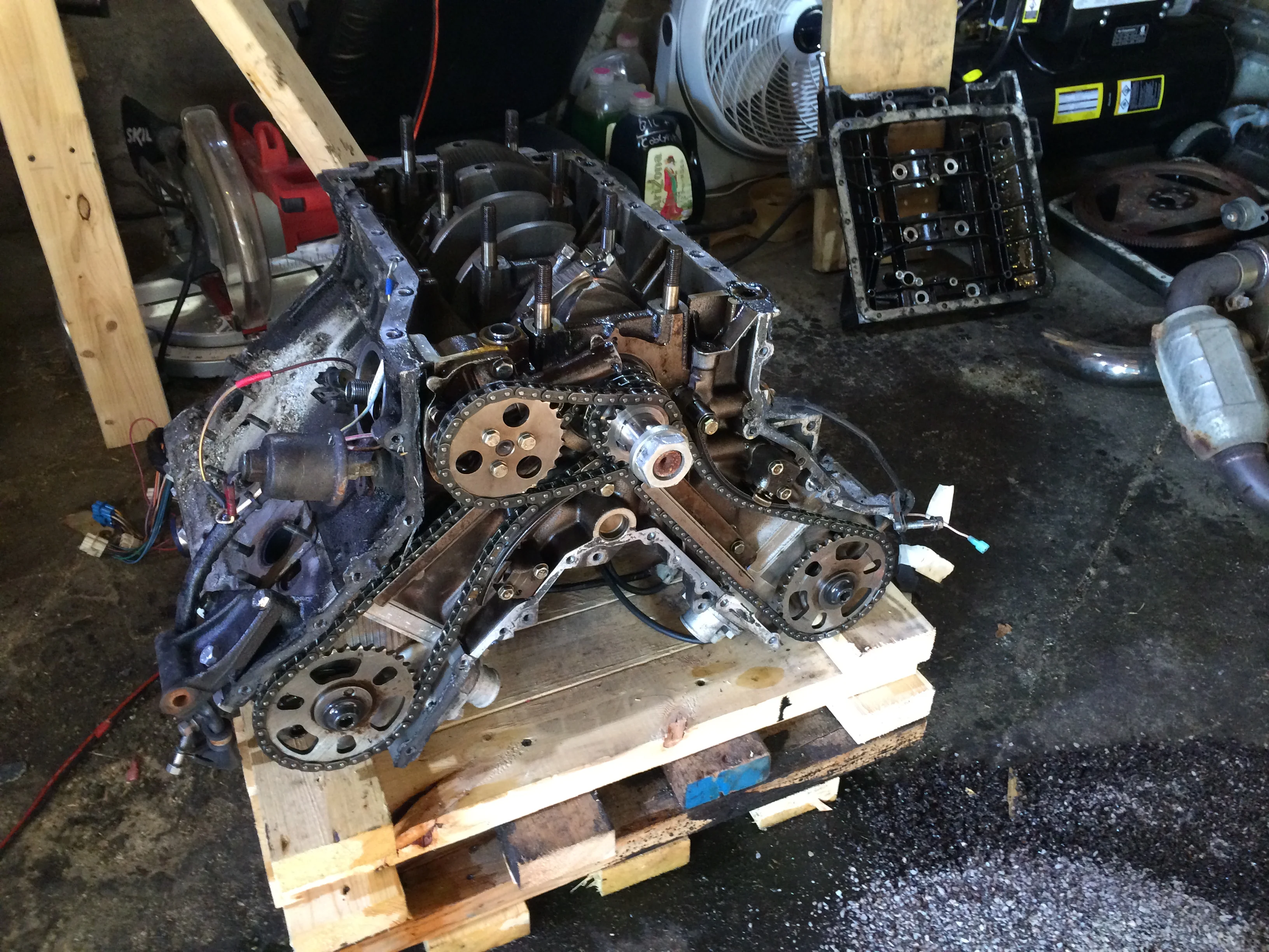 Removing the Lower Crankcase from the 2.8L Engine