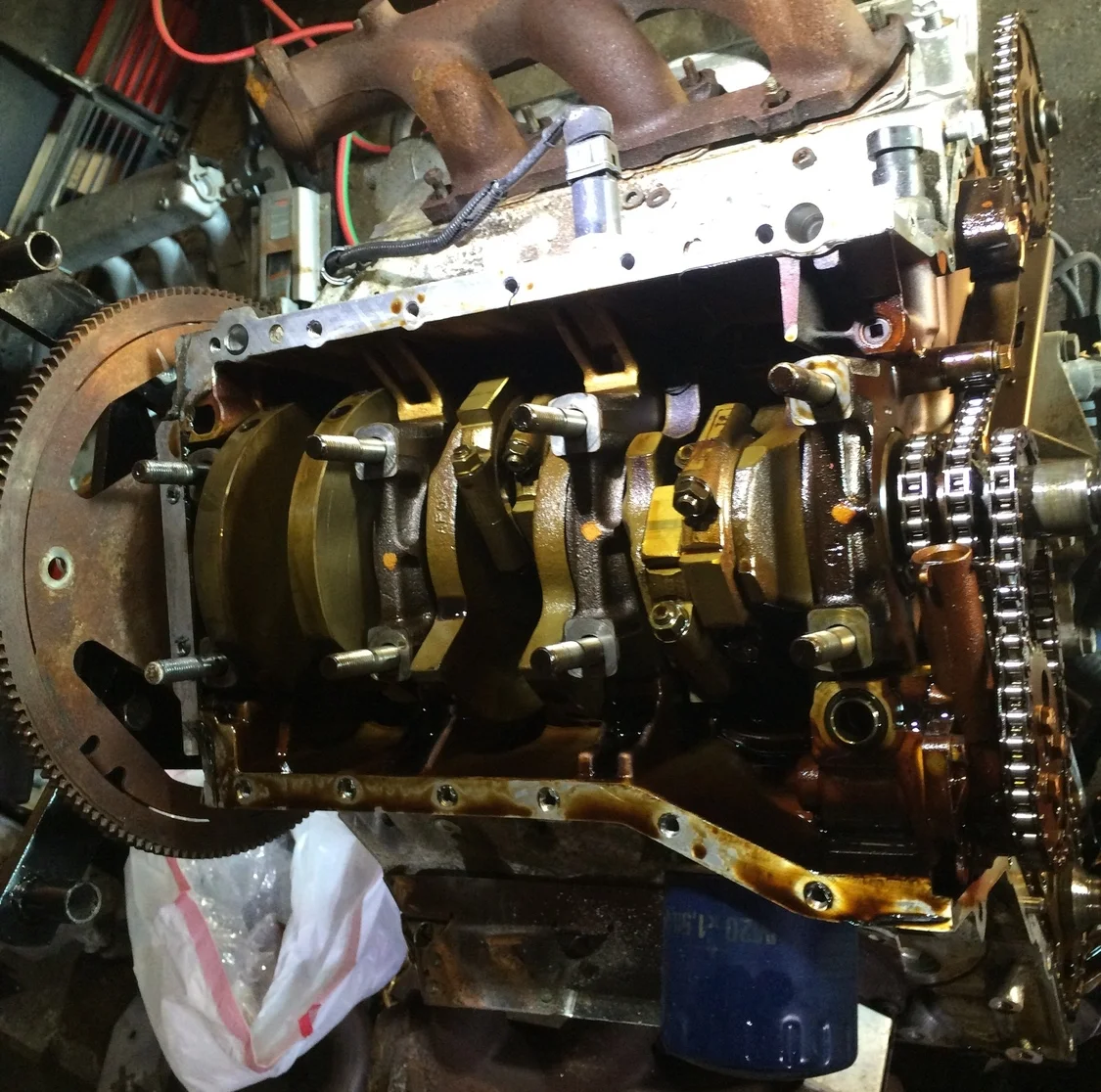 Removing the Lower Crankcase from the 3.0L Engine