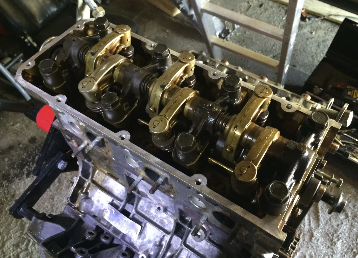 Mounting the Cylinder Heads