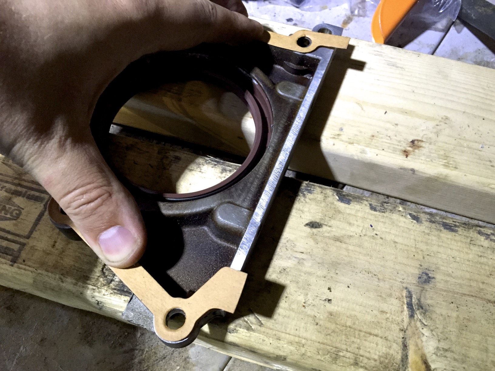 The new gasket is a little bit too long, and had to be trimmed slightly.