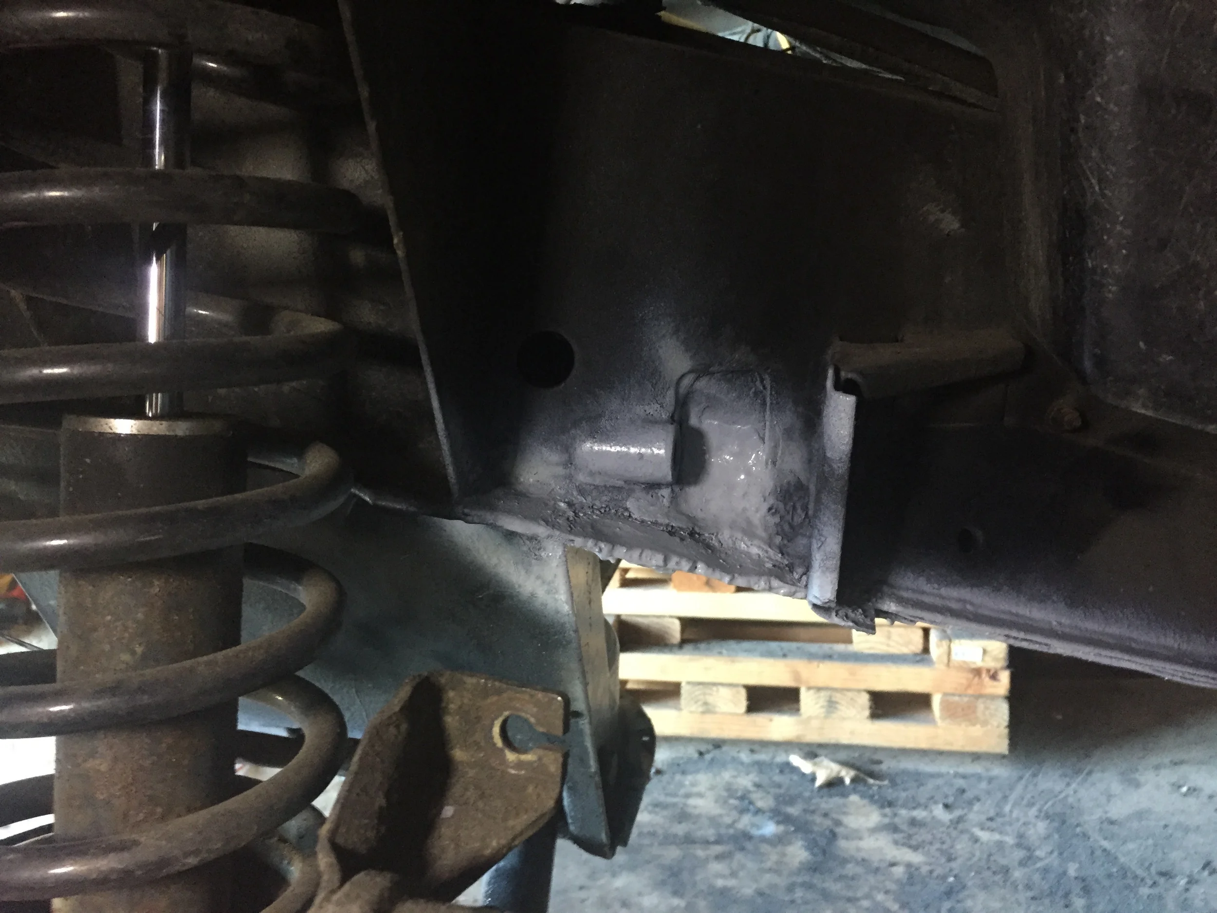Link arm area after applying primer.