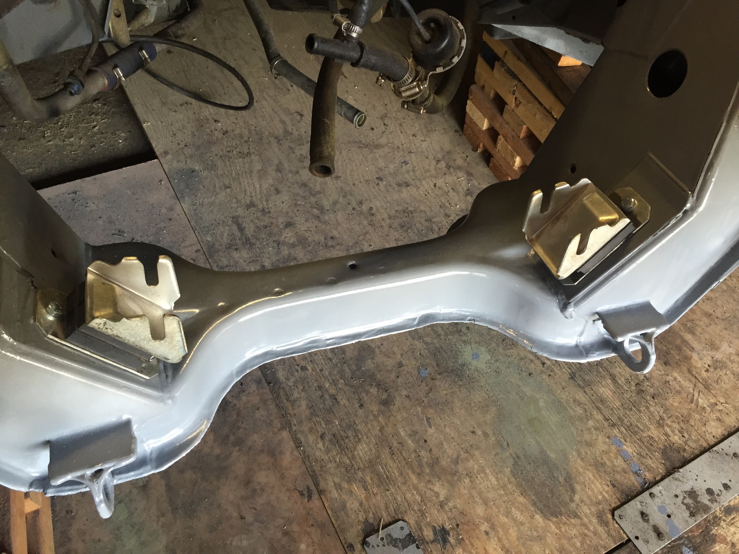 Both mounts installed, but not yet torqued down.