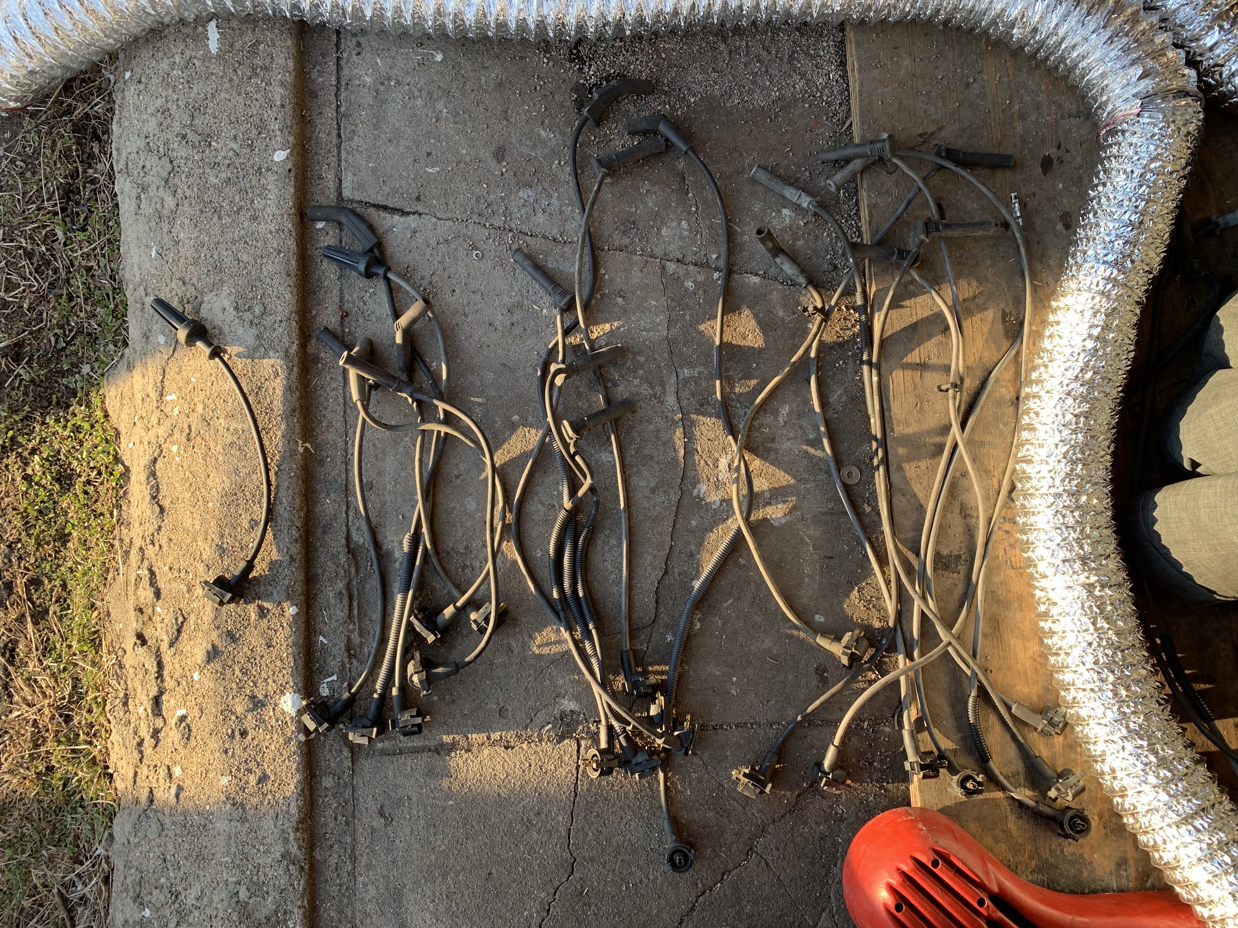 All the wires sorted by resistance, from low (left) to high (right).