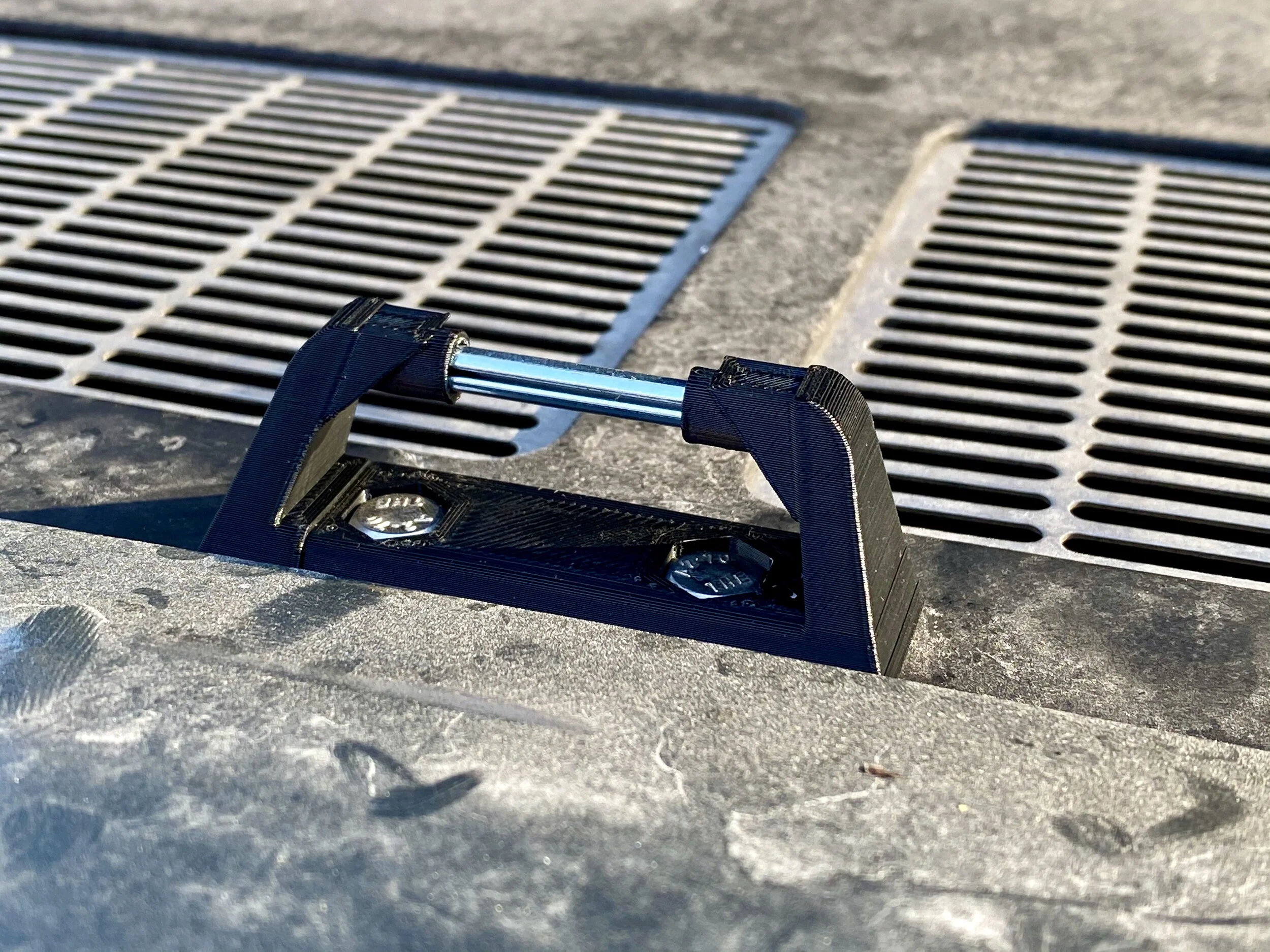 3D Printed Louver Striker