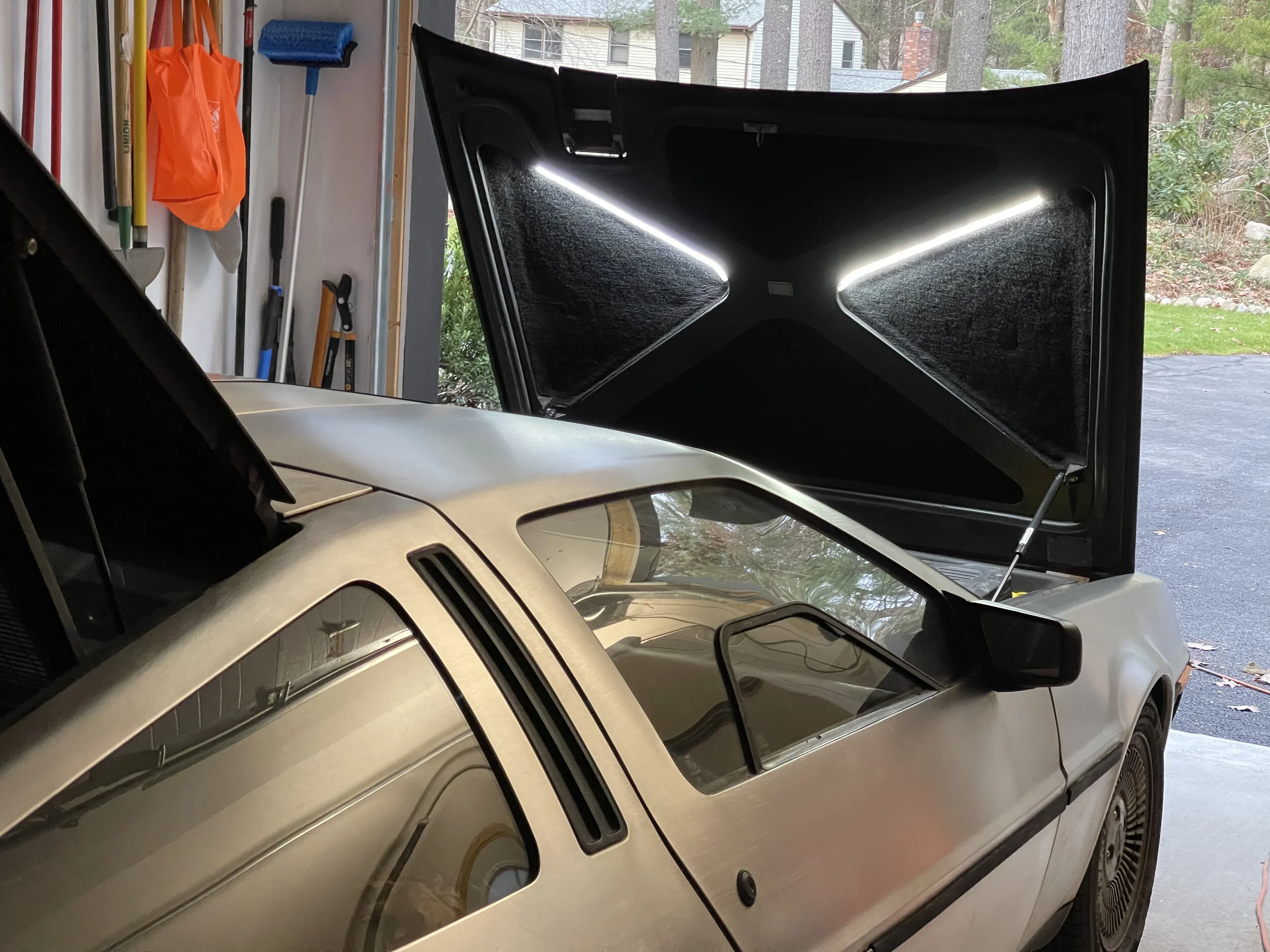 Better Luggage Lighting