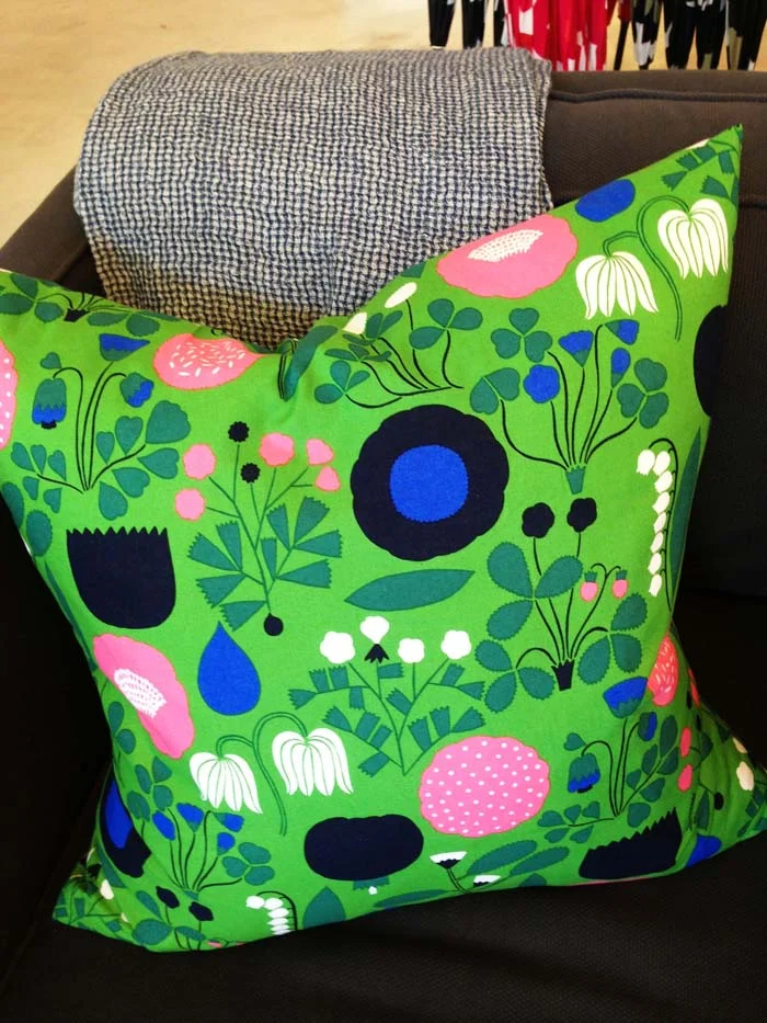 4.marimekko-green-pillow-juvenilehalldesign.com-blog.jpg