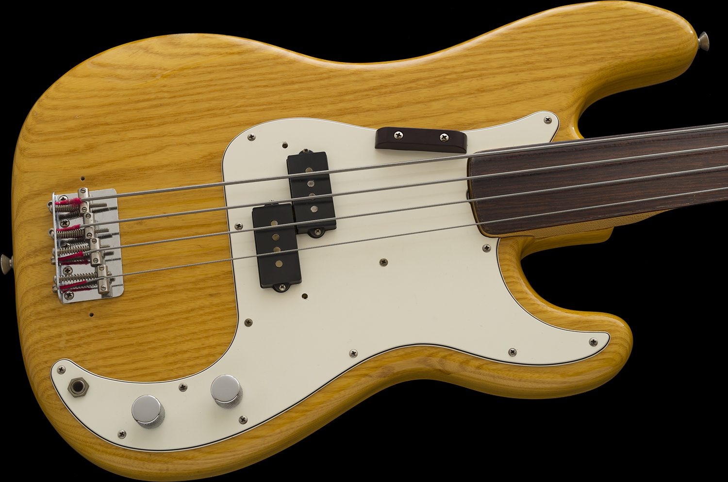 1974 Precision Bass fretless — Elite 