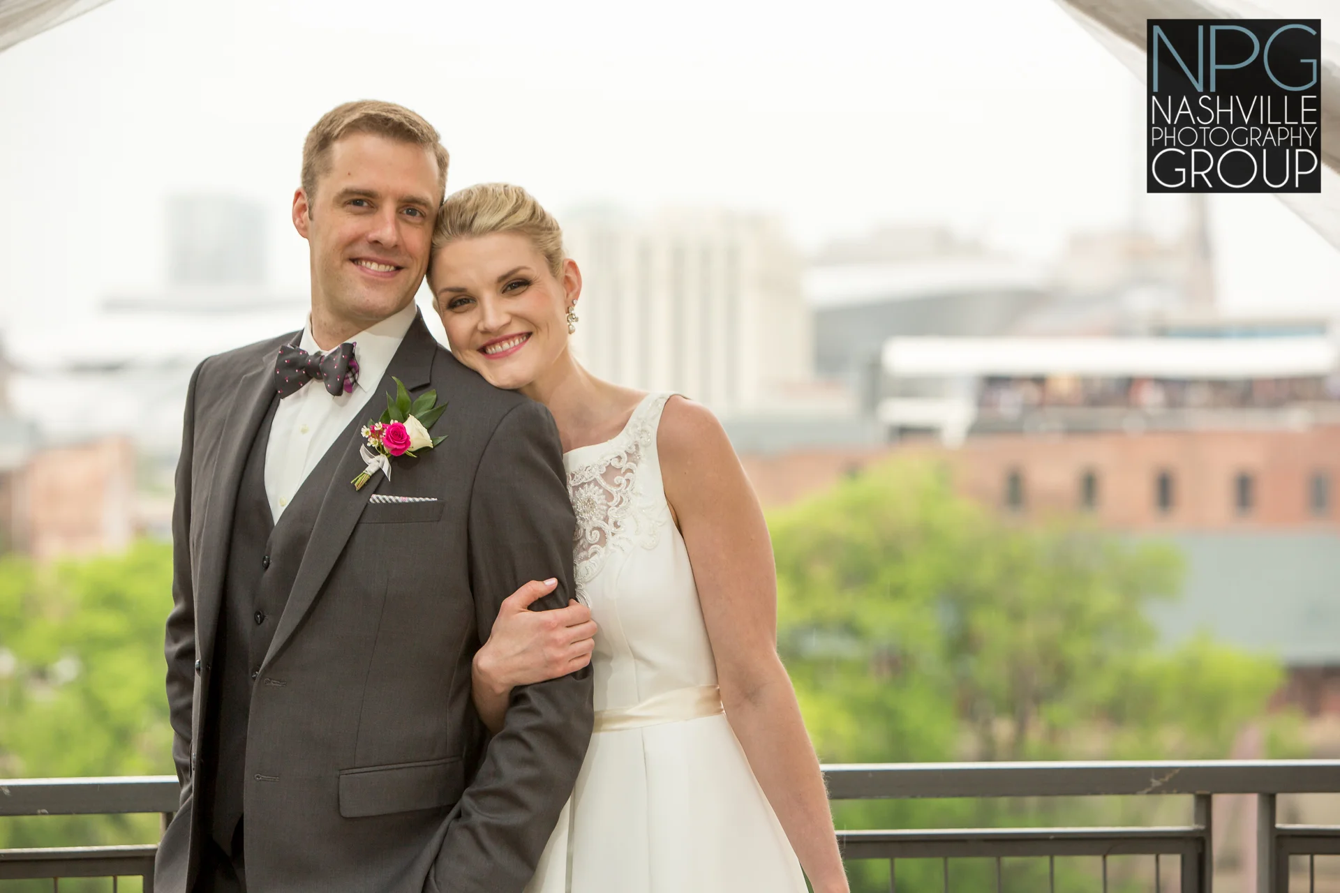 Bridge Building wedding - Sara & Chris - Nashville wedding photography