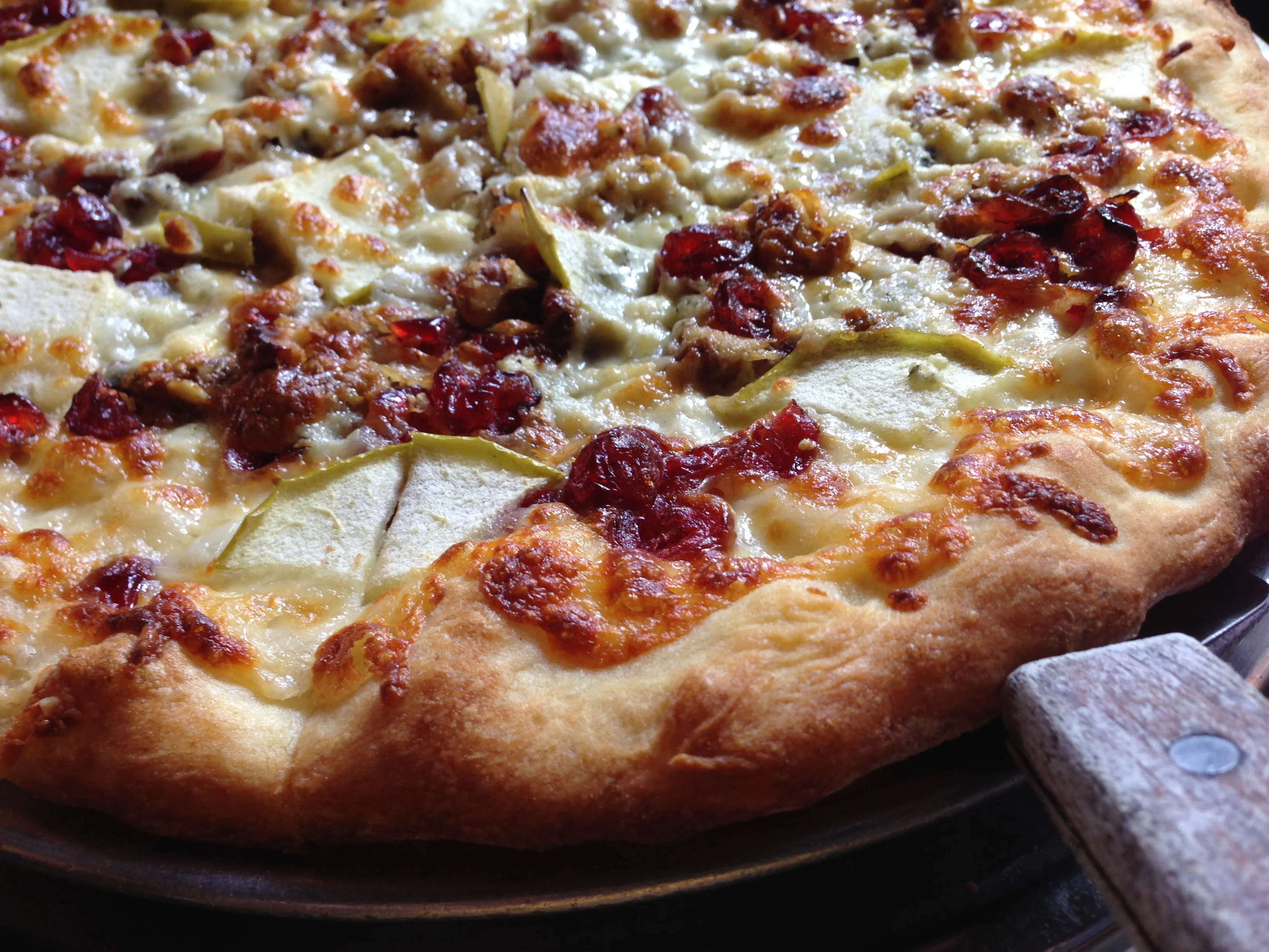 SliCE Debuts New Seasonal Pies During Freebie Friday
