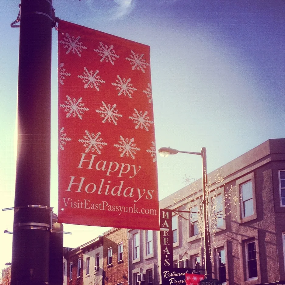 East Passyunk's Holiday Second Saturday Features Santa, Strolling Music, Food, Sales and Fun
