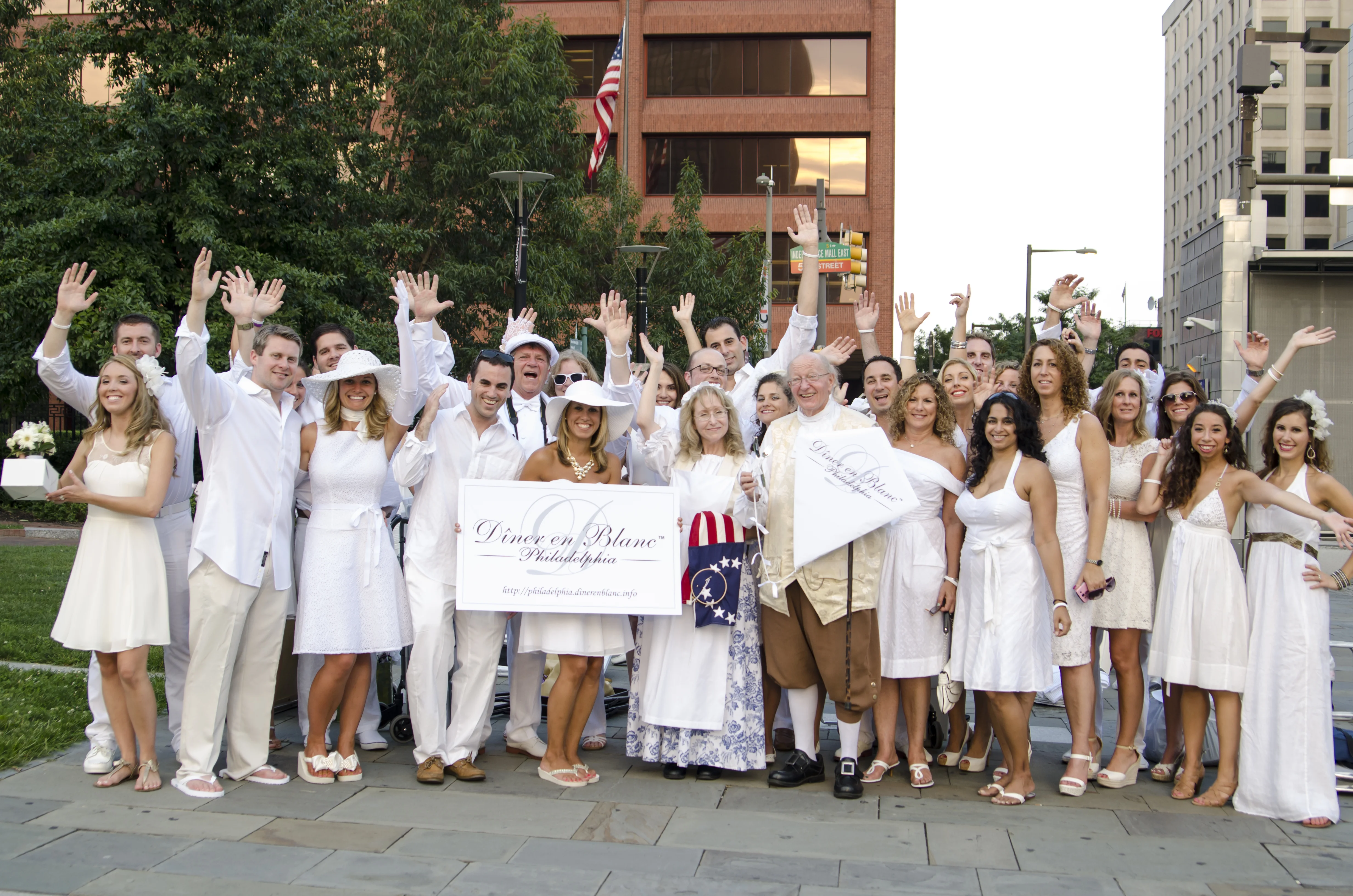 Diner en Blanc Returns to Philadelphia in Summer of 2014 - Wait List Now Open! 