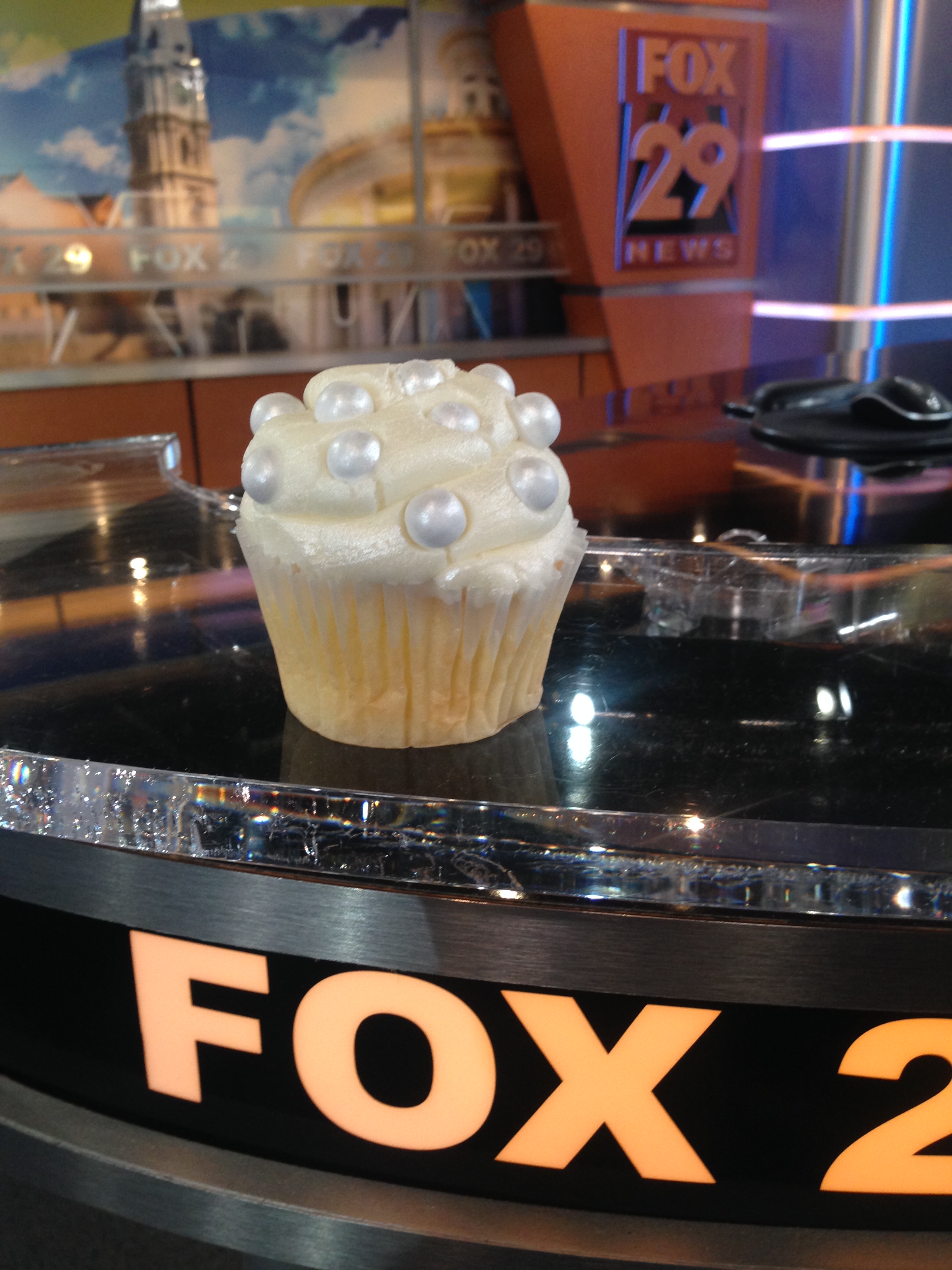 Ms Goody Cupcake, East Passyunk, Diner en Blanc, Philadelphia, PR, TV Shoot, Fox 29, Good Day Philadelphia, Sue Serio