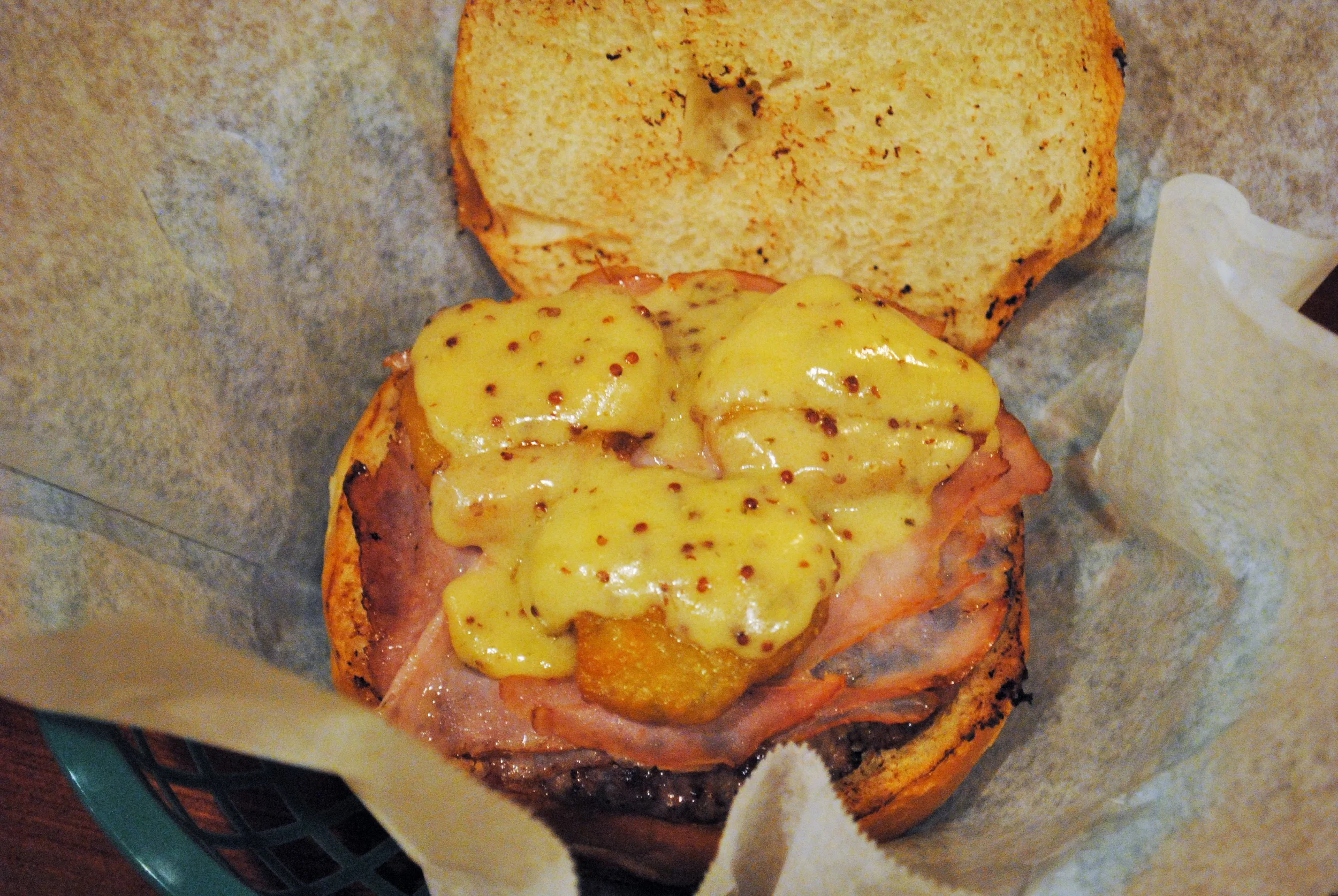 P&#x27;unk Burger Opens Today on East Passyunk Avenue in Philadelphia with All Natural Burgers, Shakes and Fries 