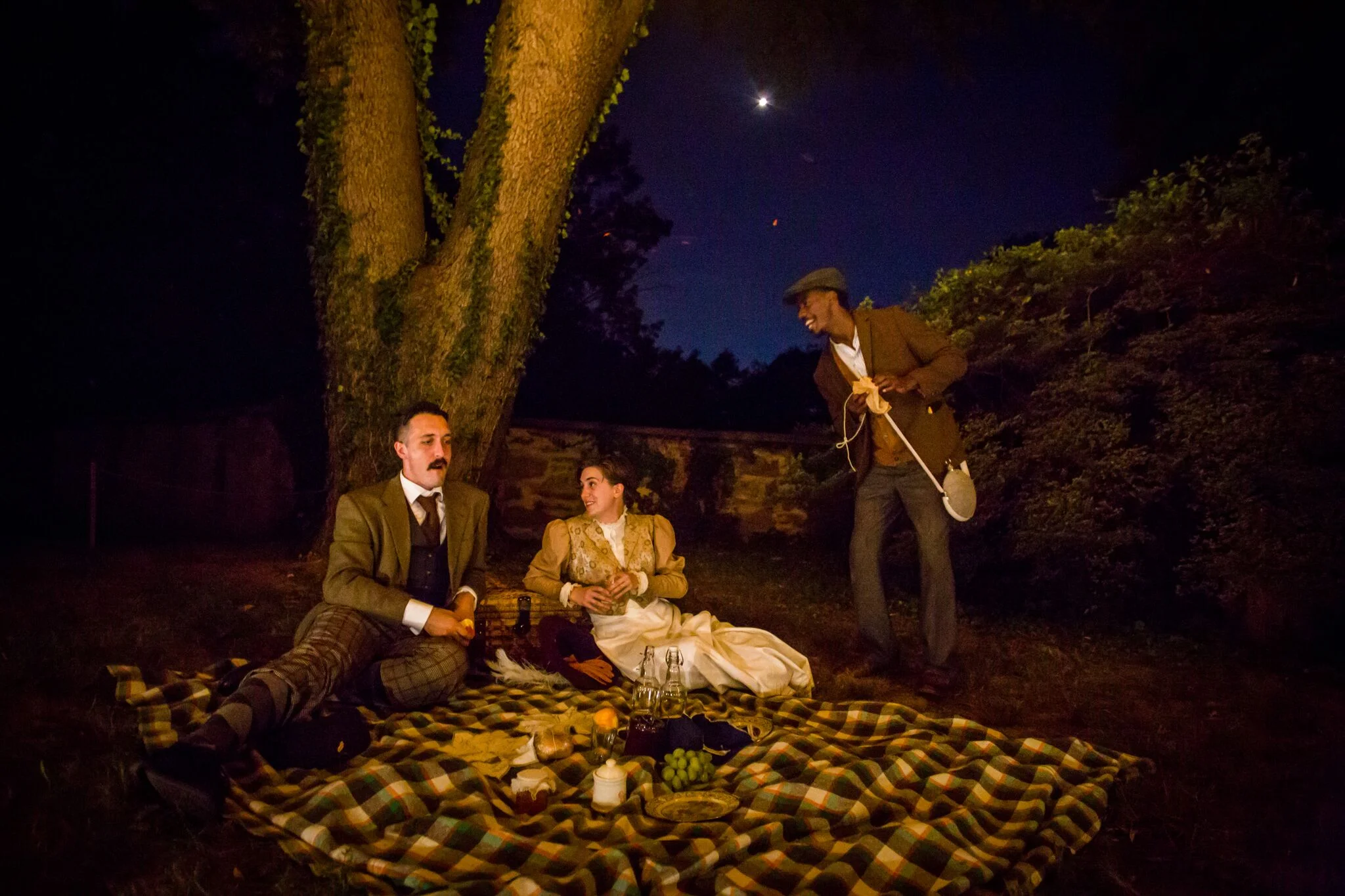 Philadelphia Artists' Collective Partner with Woodland's Cemetery for Haunting Play Among the Graves with Mary Rose