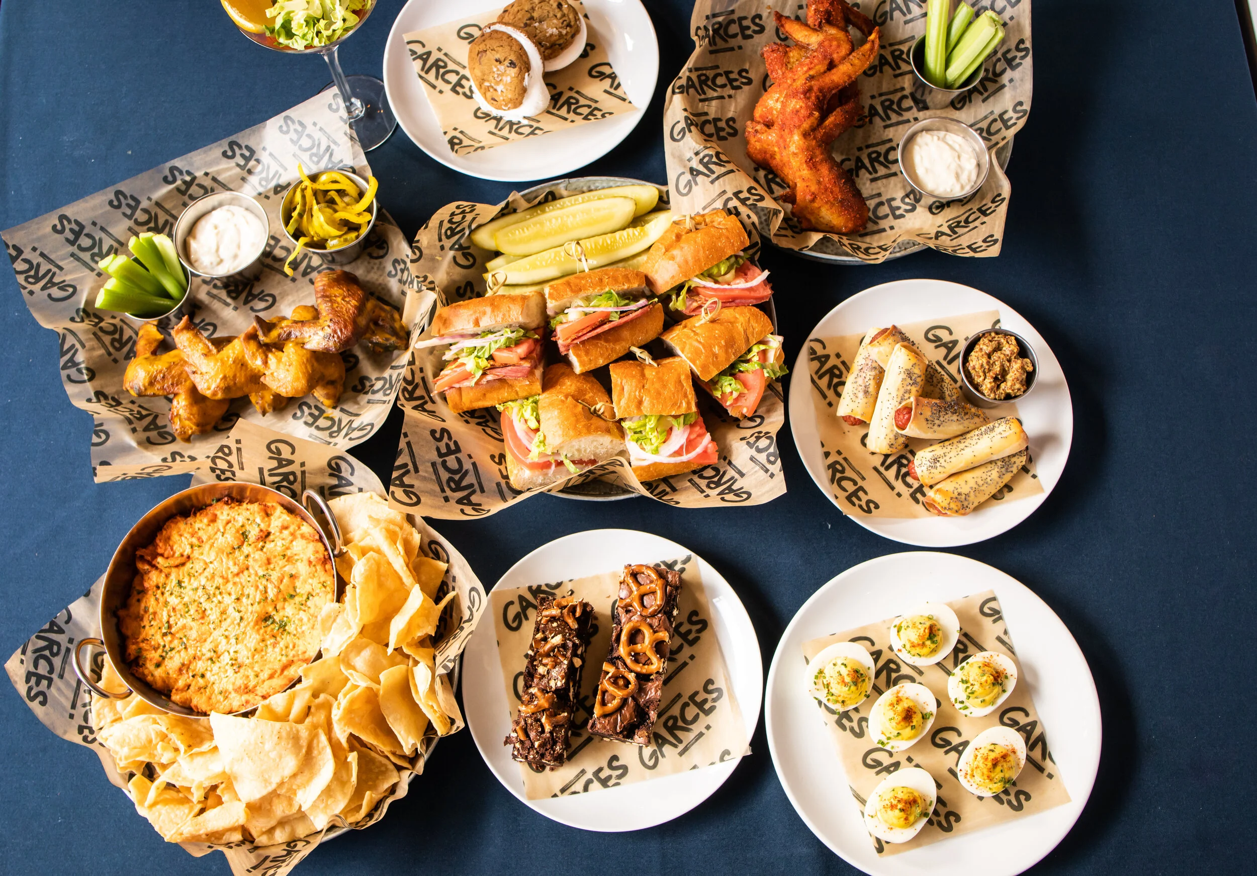 Touchdown! Super Bowl Specials and Viewing Opportunities at Philly Restaurants