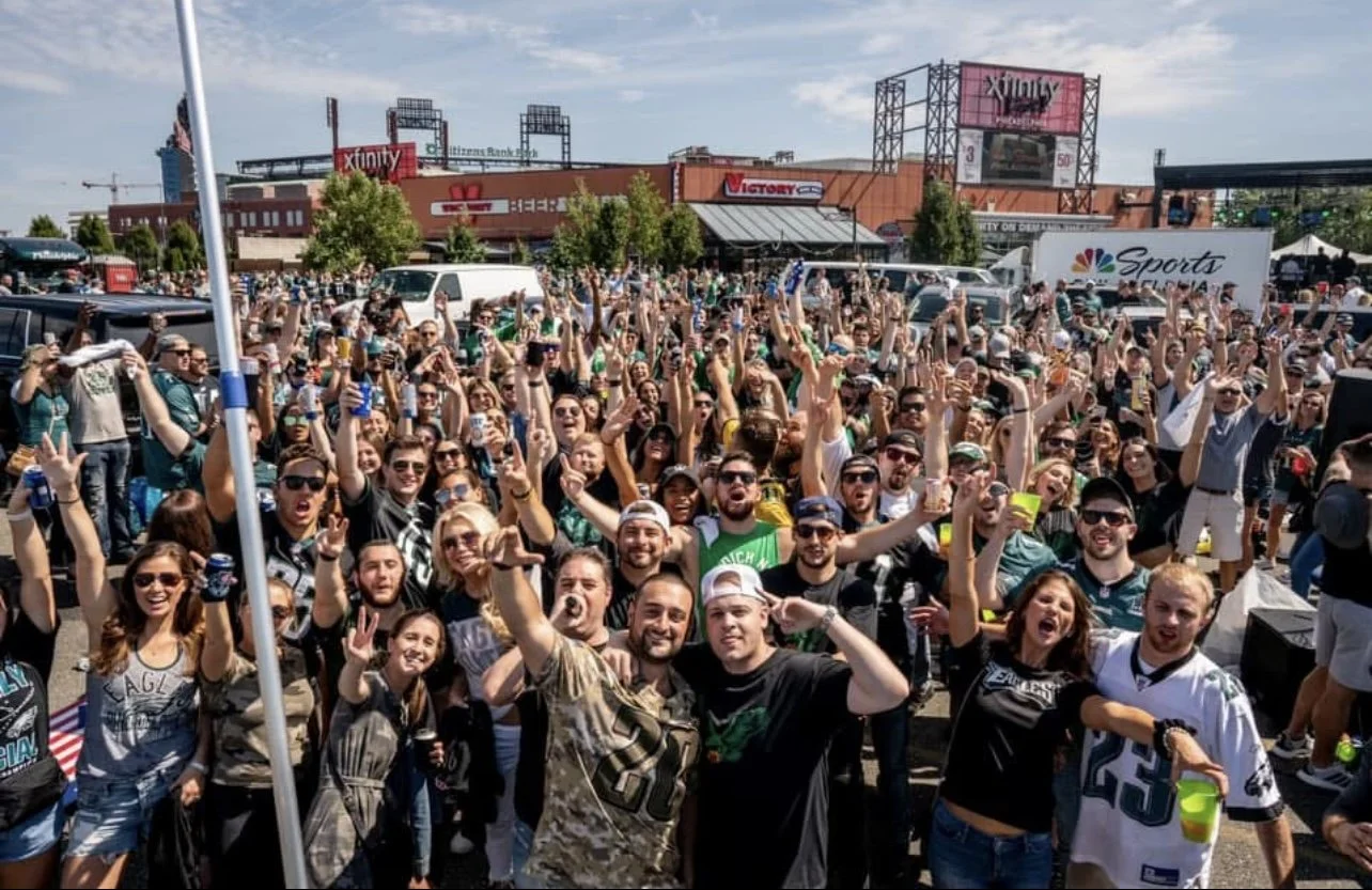 eagles, tailgate, dj smooth