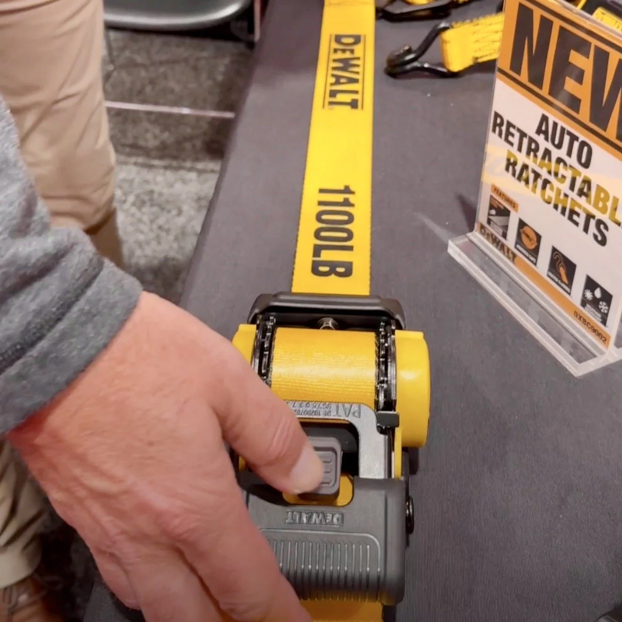 Dewalt Retractable Strap