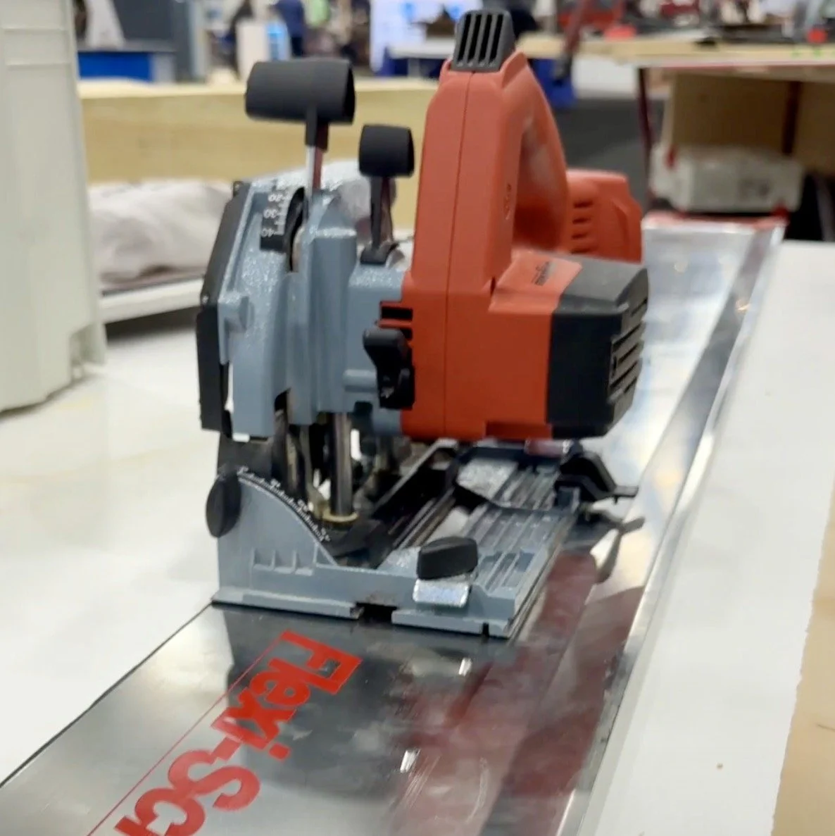 Flexible Track Saw.