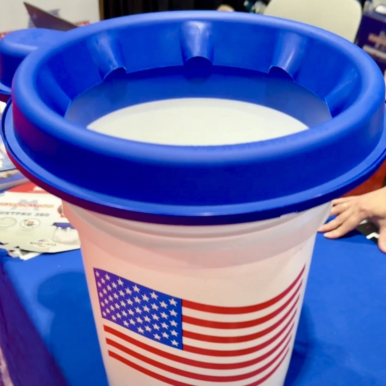 Bucket Suction Top