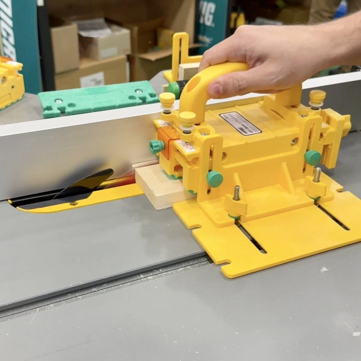 The Gripper Pushblock