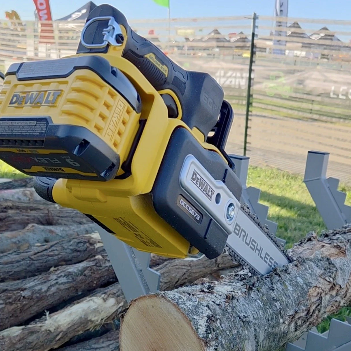 Dewalt Battery Powered Chainsaw