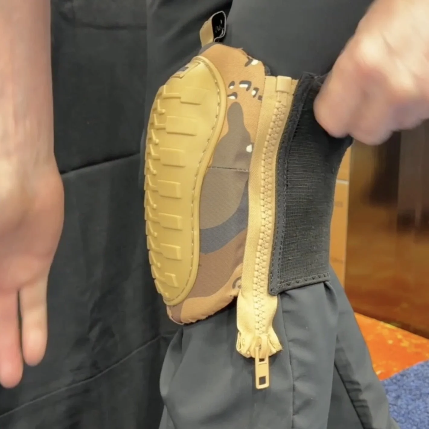Zipper Knee Pads 