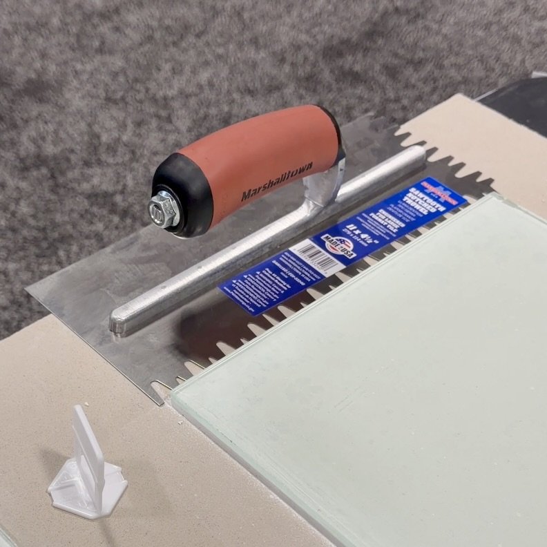 Sawtooth Trowel 