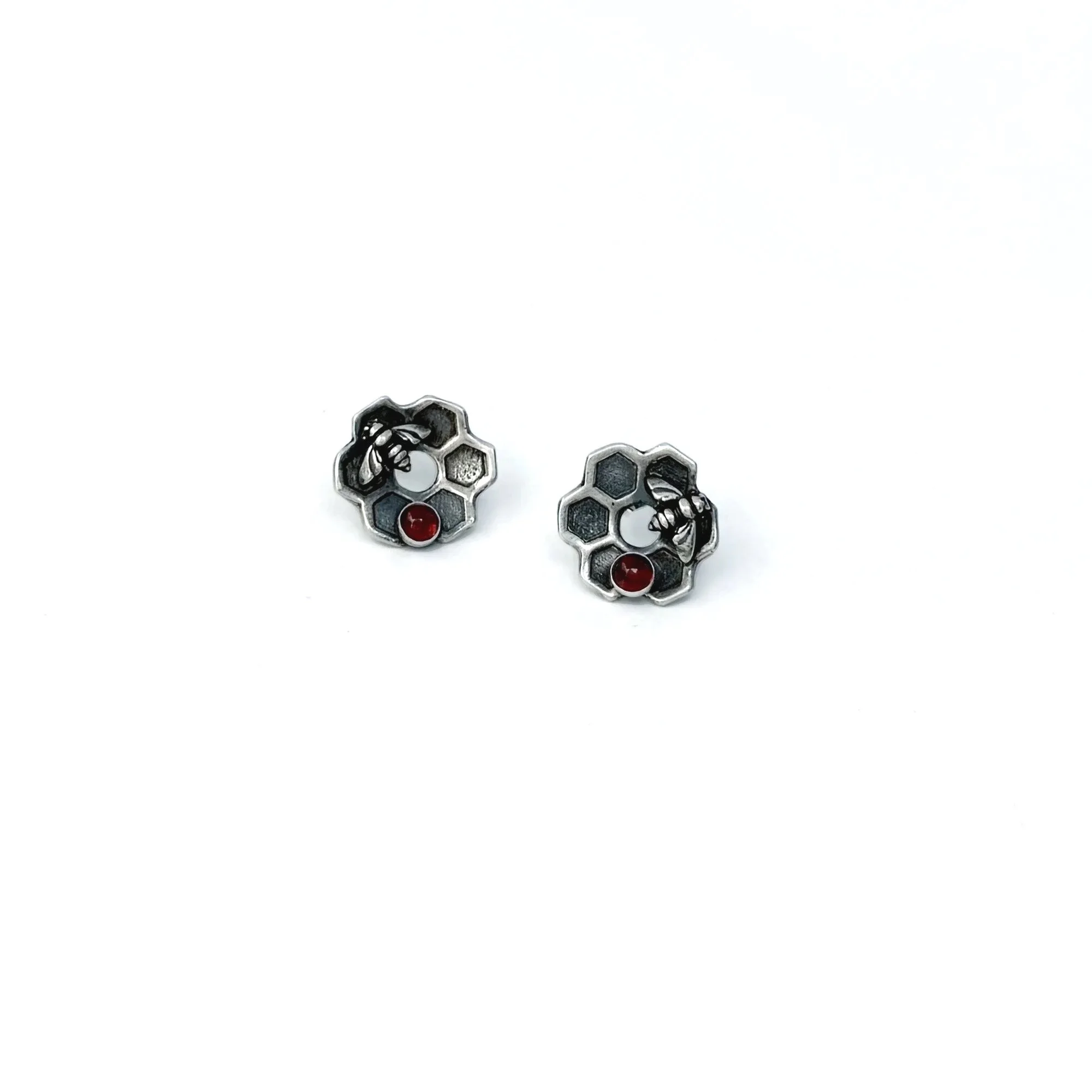 flower_honeycomb_sterling_post_garnet.jpg