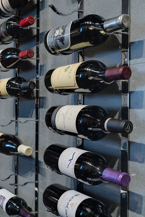 Vino_2enf.jpg