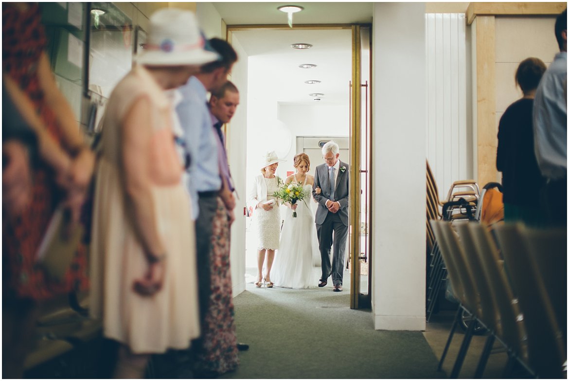 wedding-photographer-northern-ireland-oxford-milletsfarm_0036.jpg