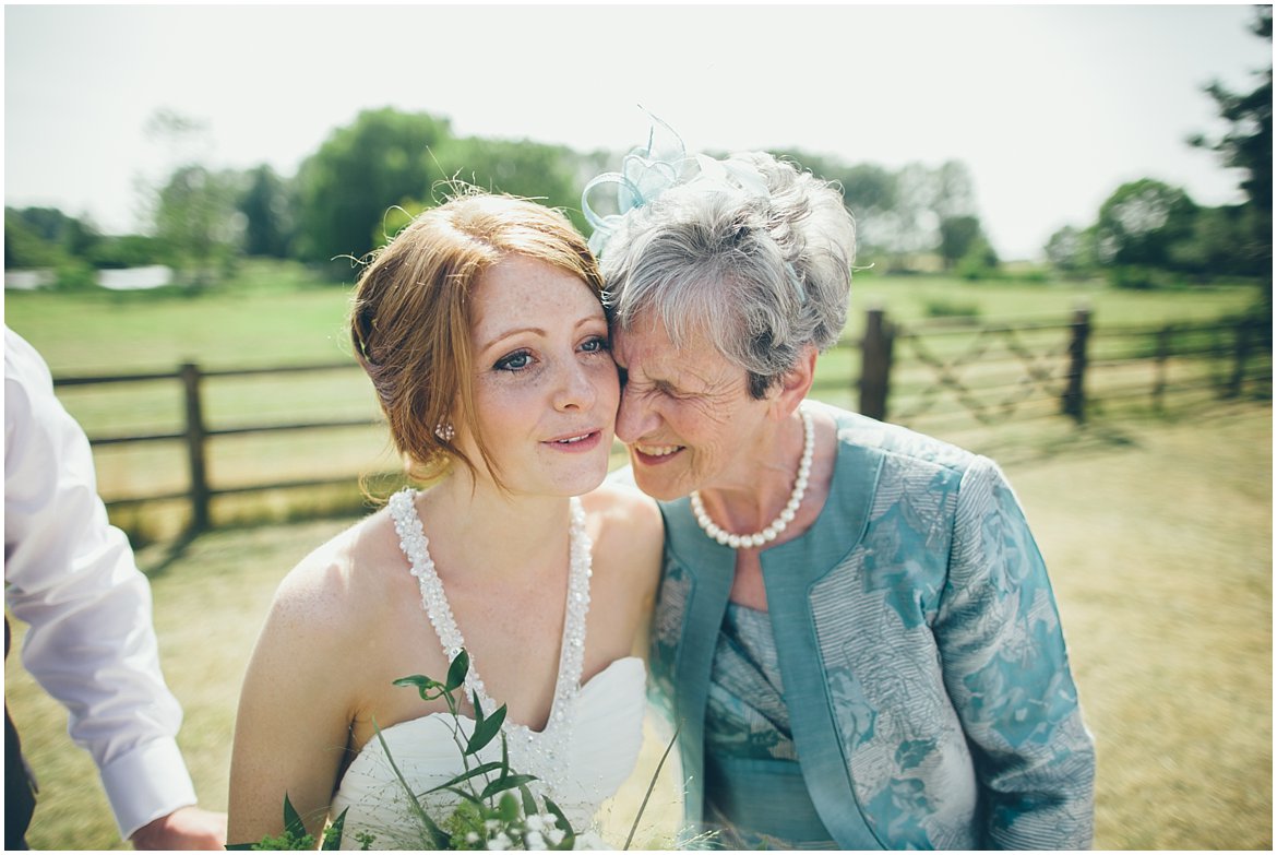 wedding-photographer-northern-ireland-oxford-milletsfarm_0126.jpg