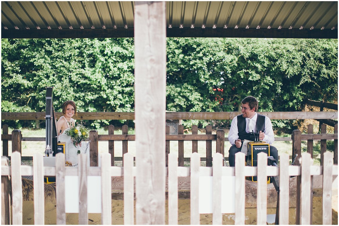 wedding-photographer-northern-ireland-oxford-milletsfarm_0128.jpg