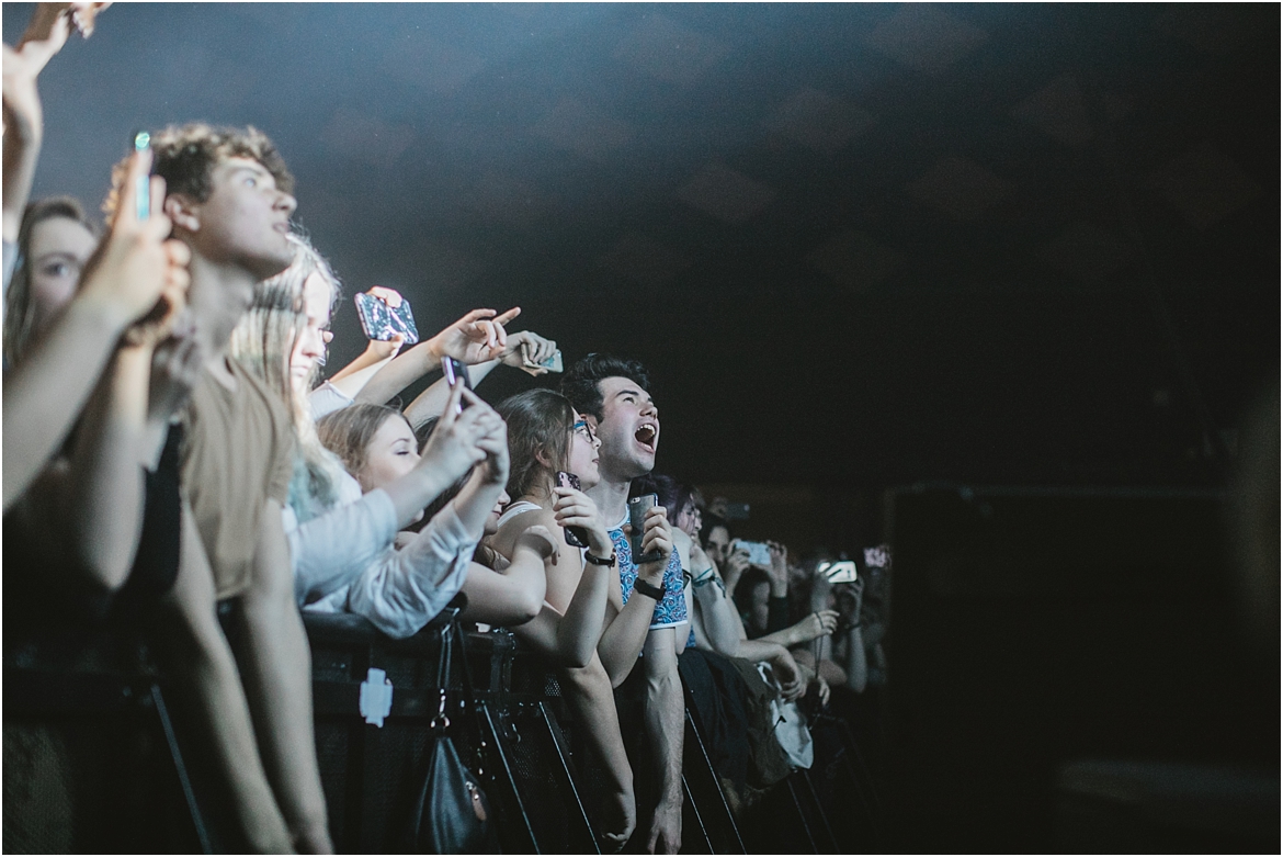 twodoorcinemaclub-a face in the crowd_0023.jpg