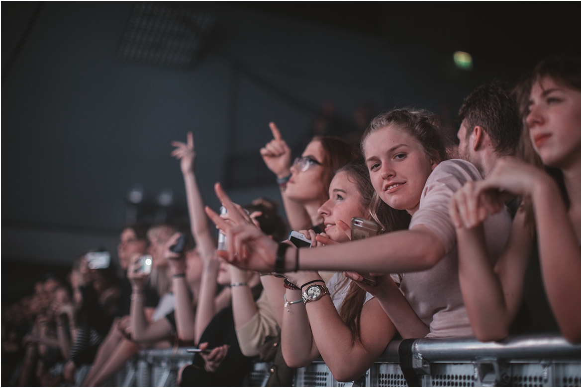 twodoorcinemaclub-a face in the crowd_0048.jpg