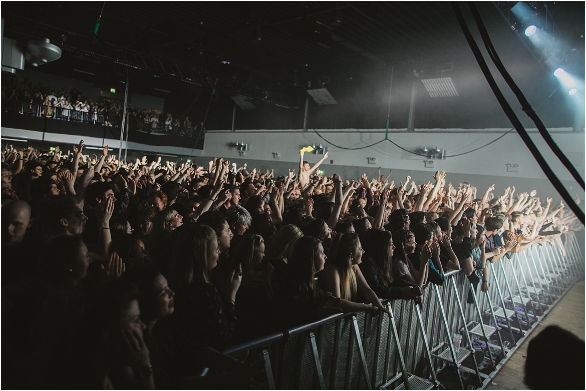 twodoorcinemaclub-a face in the crowd_0070.jpg