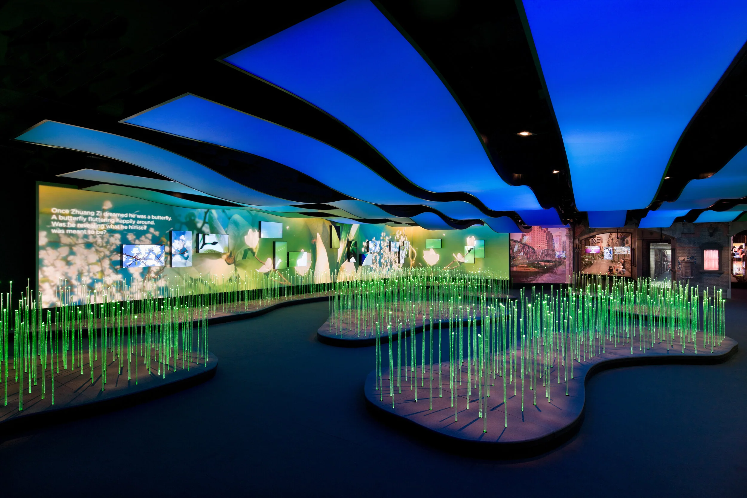  The Dream Cube, Shanghai World Expo (ESI Design) 