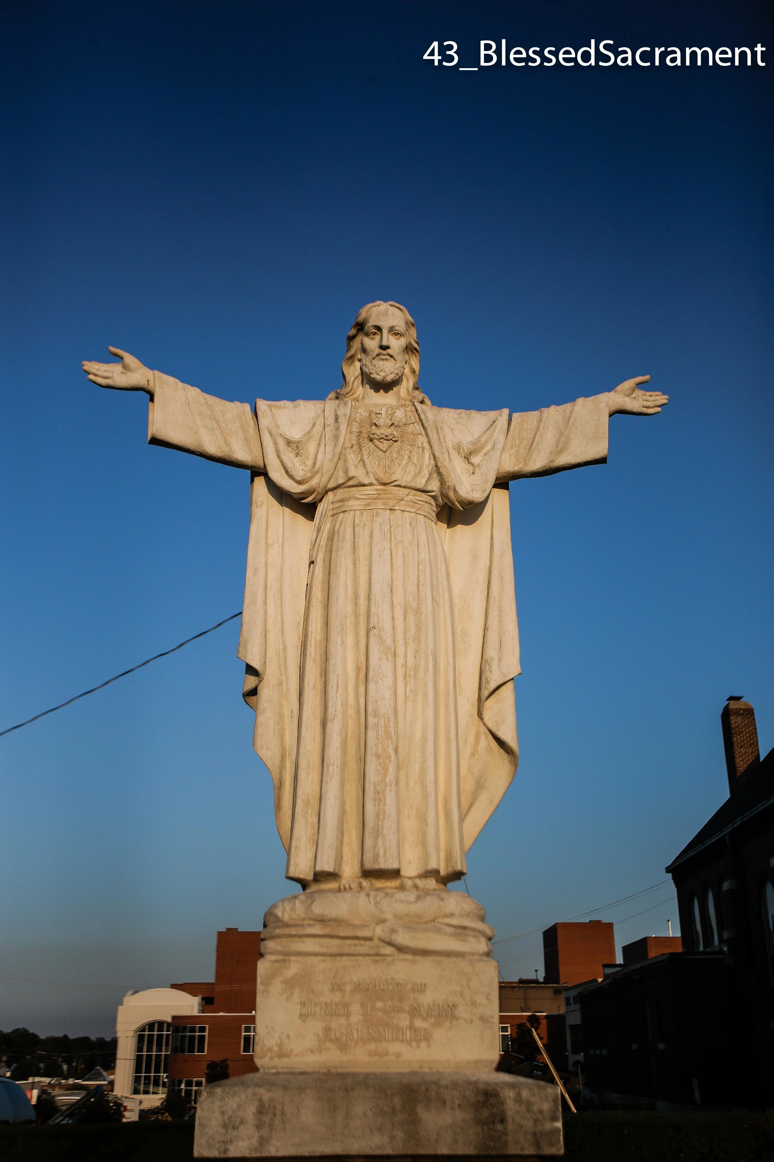 43_BlessedSacrament.jpg