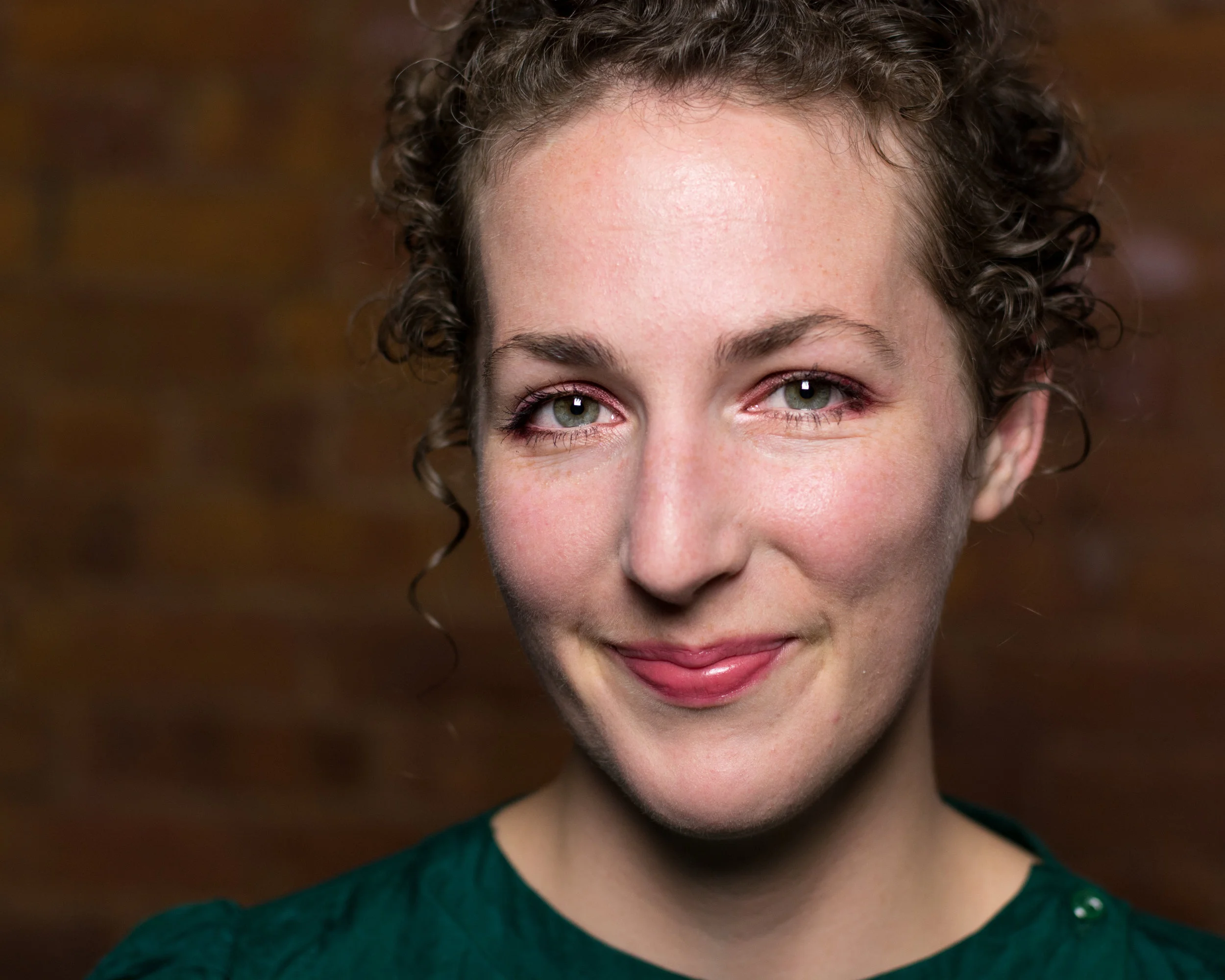 tFlanOliviaFinalHeadshots-1.jpg