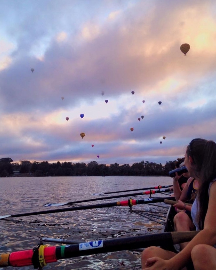 Rowers with balloons.jpg