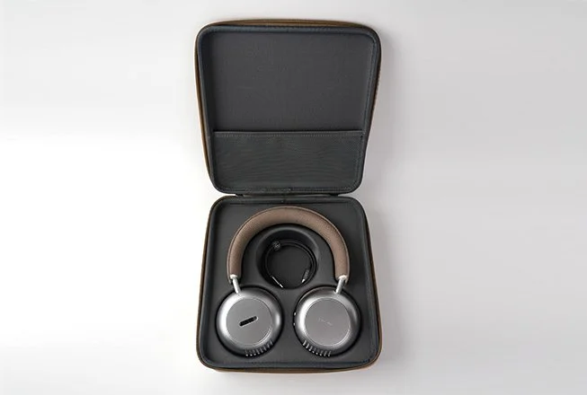 SA travel case open.jpg