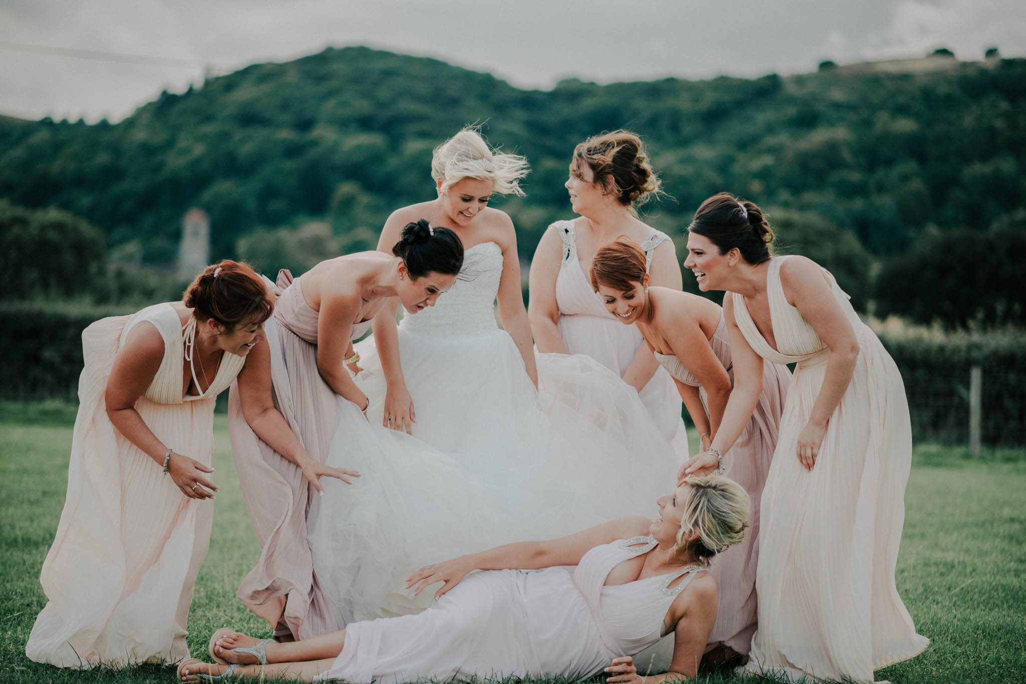 bridesmaids-wedding-blog-scott-stockwell-photography-end-2017.jpg