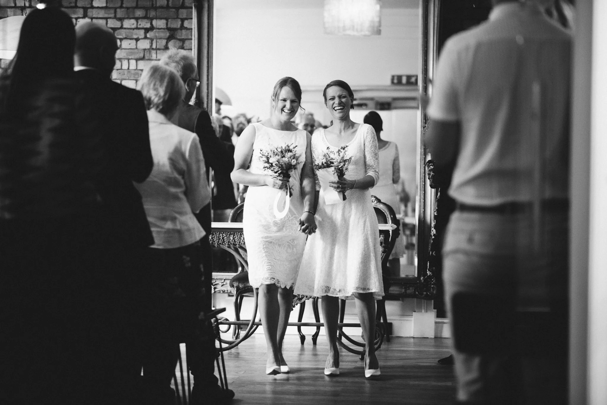 scott-stockwell-photography-wedding-photographer-the-square-club-bristol194.jpg