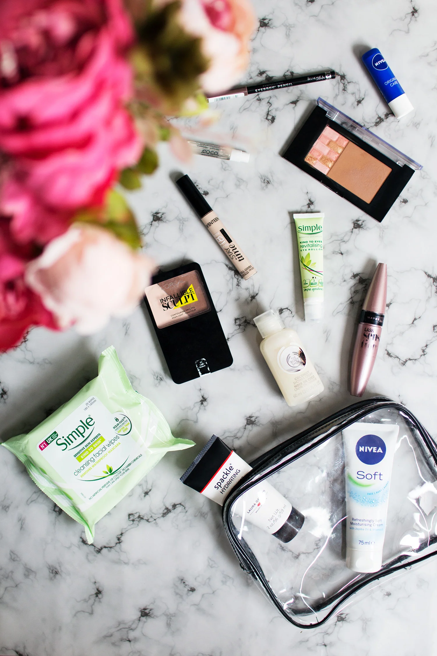 Travel Beauty Staples That You Need to Pack 