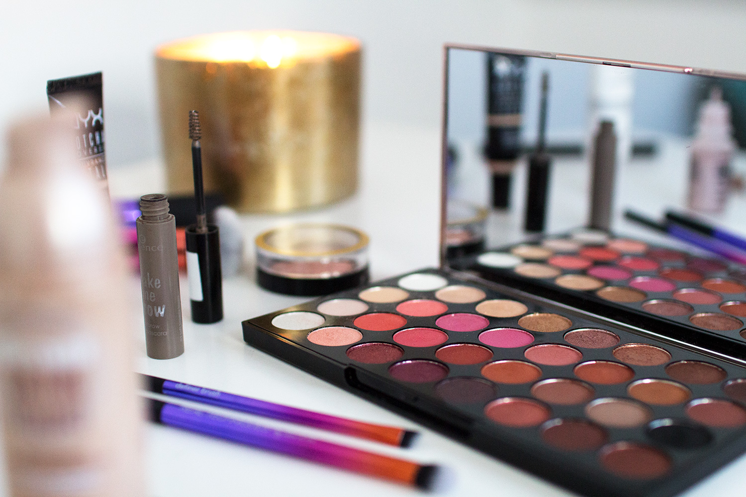 Makeup Revolution Flawless 4 Palette. Photography by Alice Red.