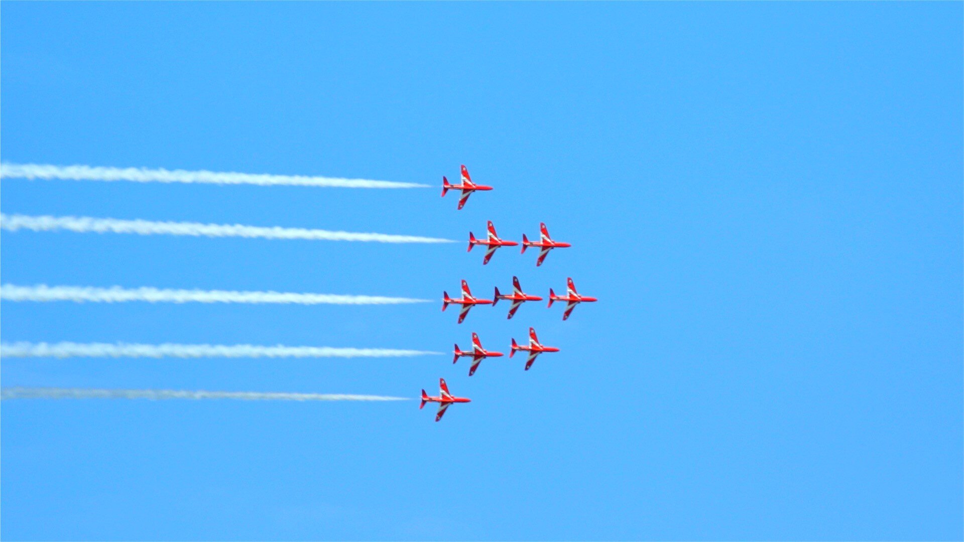 Red arrows on display