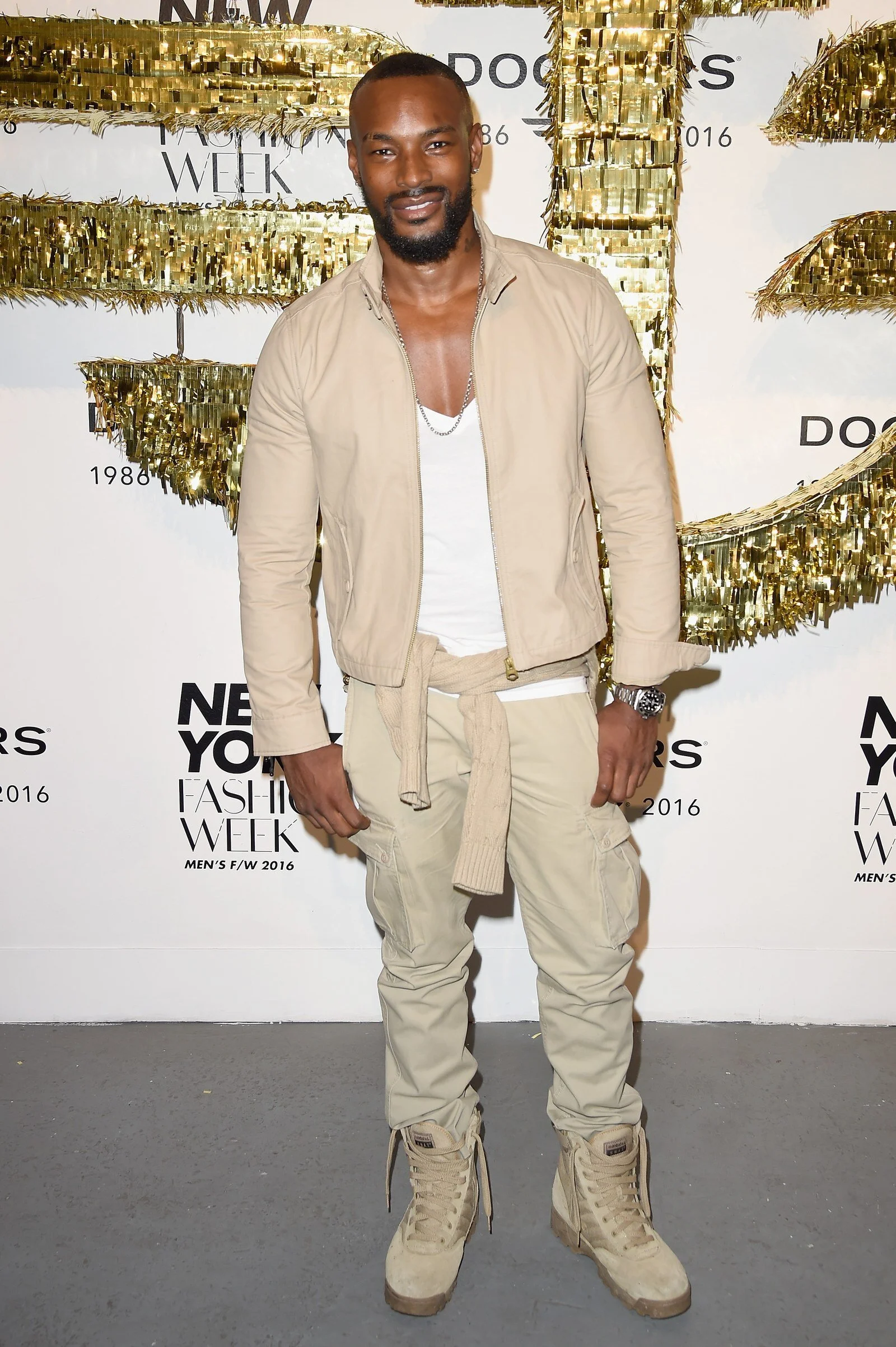 4%2520ways%2520to%2520wear%2520khaki%2520beckford.jpg