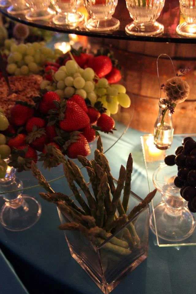 Look how adorable that scabiosa pod is in that tiny glass jar.