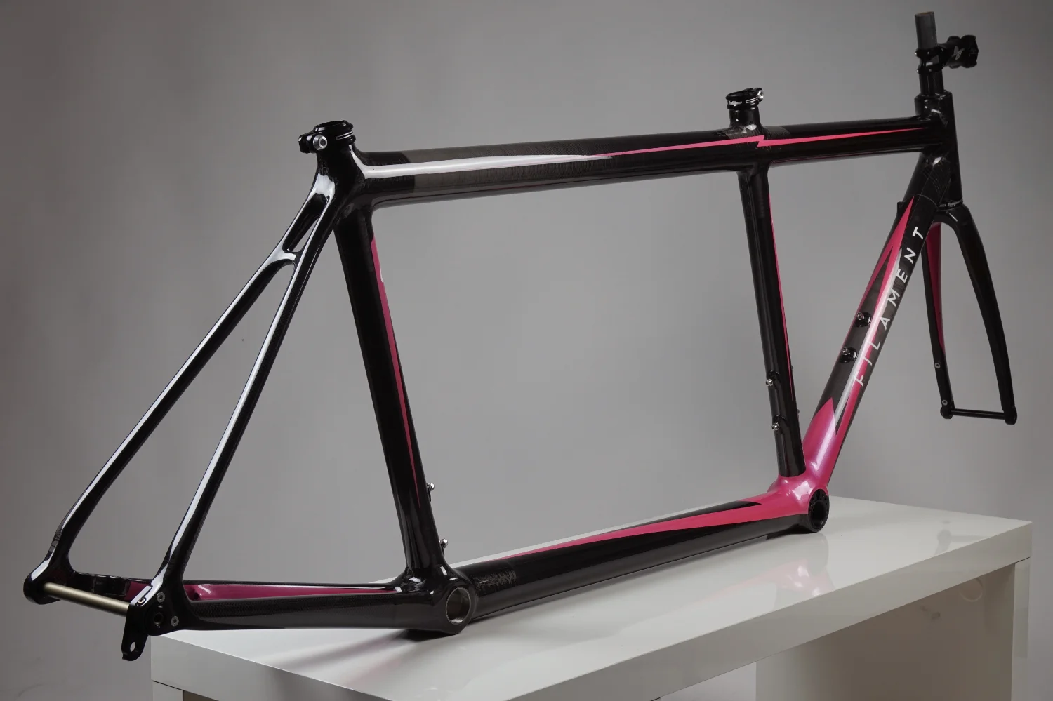 Rear view image of a Filament Bikes road tandem. Made in the UK.